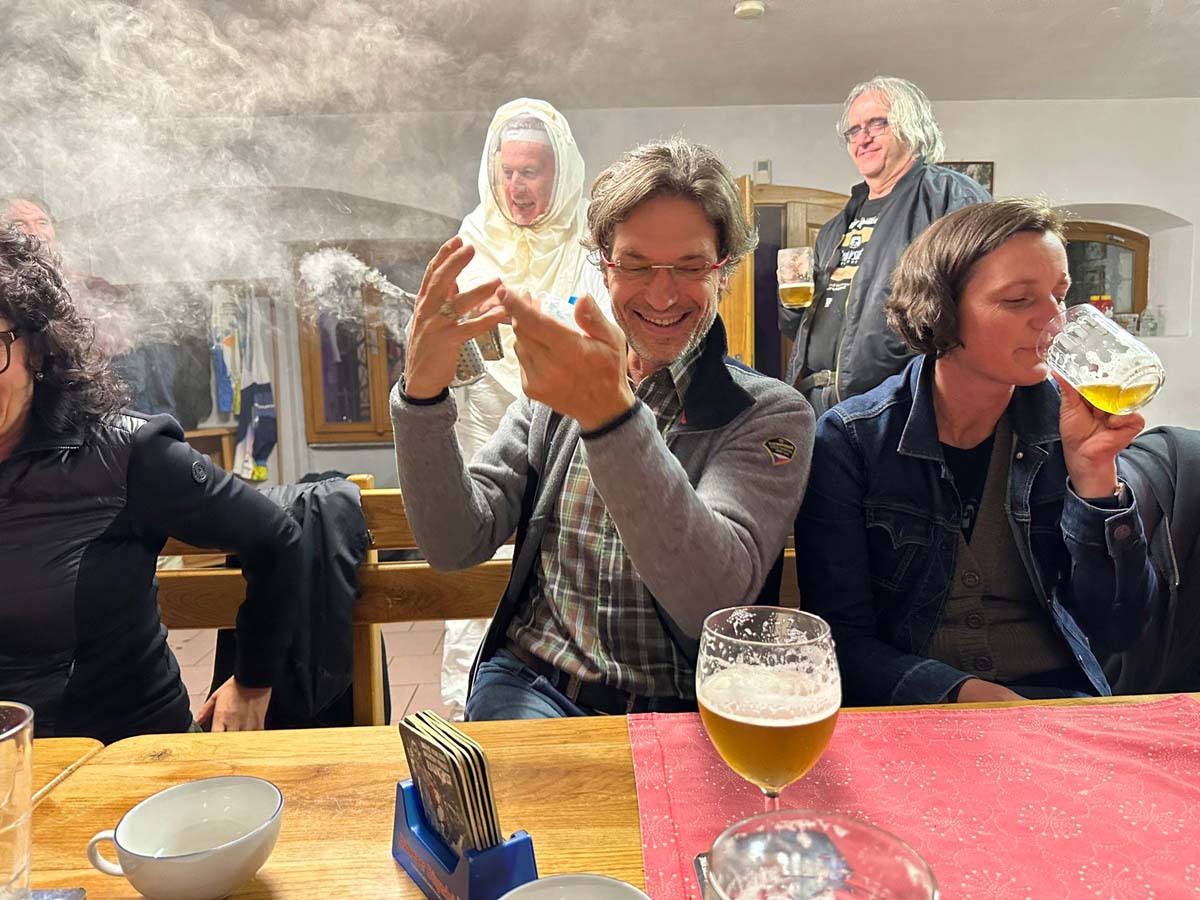 Křest 23 – Ďäblovi včelaři 10 let 1